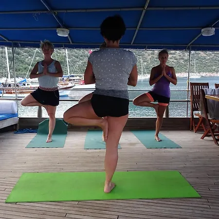  Seaborn Legend Yoga Cruise