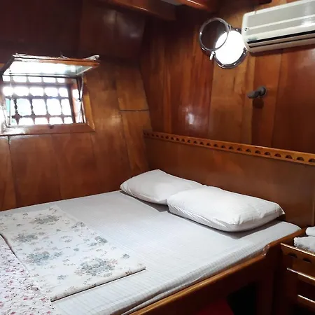 Seaborn Legend Yoga Cruise  *