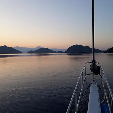 Seaborn Legend Yoga Cruise 